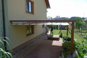 Pergola Latin podvěs, soukromá realizace Bohemiaflex CS