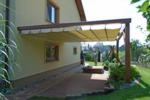 Pergola Latin podvěs, soukromá realizace Bohemiaflex CS