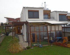 Veranda Box na zahradě Mia