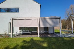 Terasová markýza Latin 80 a svislá markýza Sandra EXT, Humpolec, realizace Bohemiaflex CS