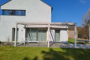 Terasová markýza Latin 80 a svislá markýza Sandra EXT, Humpolec, realizace Bohemiaflex CS