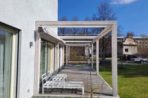 Terasová markýza Latin 80 a svislá markýza Sandra EXT, Humpolec, realizace Bohemiaflex CS