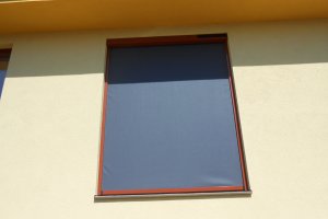 Svislá markýza Screen Zip Solar, realizace Bohemiaflex CS