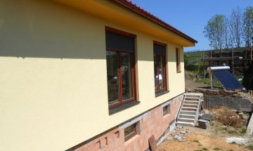 Svislá markýza Screen Zip Solar, realizace Bohemiaflex CS