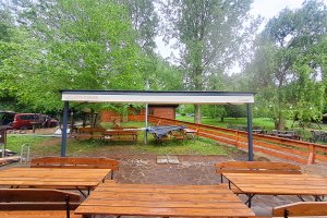 Markýzový přístřešek, ZASTÁVKA U SRUBU, realizace Bohemiaflex CS