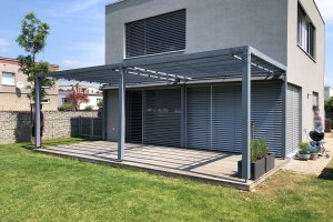 Markýza Latin 40, dřevěná konstrukce, realizace Bohemiaflex CS