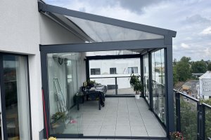 Pergola Linie + Posuvné skleněné stěny, realizace Bohemiaflex CS