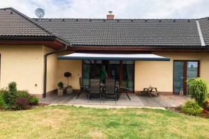 Kazetová markýza Arkobox, Opočno, realizace Bohemiaflex CS