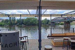 Pergola Latin 80, Kayak Beach Bar, Praha, realizace Bohemiaflex CS