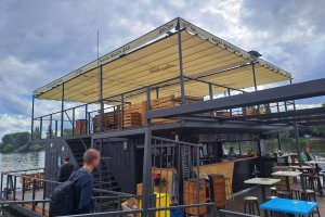 Pergola Latin 80, Kayak Beach Bar, Praha, realizace Bohemiaflex CS