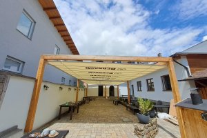 Pergola Latin 80, Restaurace Na Mlýnku, Humpolec, realizace Bohemiaflex CS