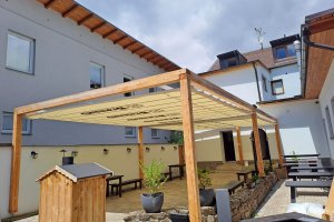 Pergola Latin 80, Restaurace Na Mlýnku, Humpolec, realizace Bohemiaflex CS