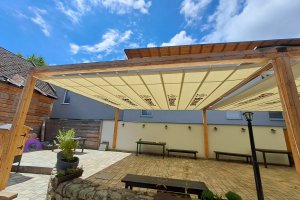 Pergola Latin 80, Restaurace Na Mlýnku, Humpolec, realizace Bohemiaflex CS