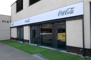 Pergola Piazza + PVC plachty, The manor Pub Ostrava, realizace Bohemiaflex CS