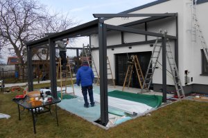 Pergola Linie, RAL 7016, realizace Bohemiaflex CS