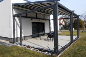 Pergola Linie, RAL 7016, realizace Bohemiaflex CS