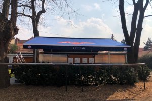 Markýzový přístřešek, RESTAURACE BOHÉMOVNA V PIVOVAŘE, Stará Boleslav, realizace Bohemiaflex CS