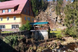 Markýzový přístřešek, PENZION A RESTAURACE CHATA ČEŇKOVKA, Šumava, realizace Bohemiaflex CS