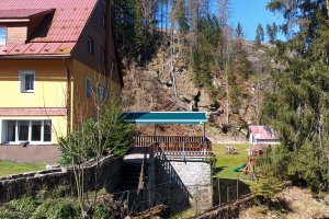 Markýzový přístřešek, PENZION A RESTAURACE CHATA ČEŇKOVKA, Šumava, realizace Bohemiaflex CS