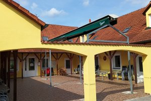 Markýzový přístřešek, PENZION KOSKY TŘEBOŇSKO, Chlum u Třeboně, realizace Bohemiaflex CS