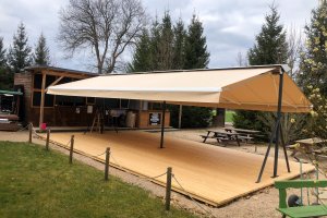 Markýzový přístřešek, RESORT SLUNCE, Osečná, realizace Bohemiaflex CS