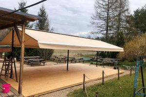 Markýzový přístřešek, RESORT SLUNCE, Osečná, realizace Bohemiaflex CS