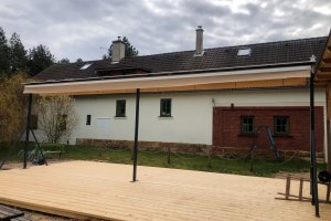 Markýzový přístřešek, RESORT SLUNCE, Osečná, realizace Bohemiaflex CS