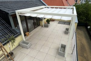 Pergola Cubolino, RAL 1013, realizace Bohemiaflex CS