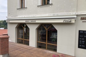 Markýza Sirius, Cafe Srdce v Mouce, Mladá Boleslav, realizace Bohemiaflex CS