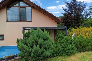 Pergola Cubolino, RAL 7016, rozměr 3540 x 4610 mm, realizace Bohemiaflex CS
