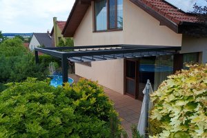Pergola Cubolino, RAL 7016, rozměr 3540 x 4610 mm, realizace Bohemiaflex CS