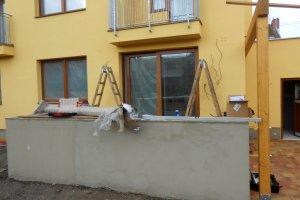 Kazetová markýza Aresbox, RAL 8014 hnědá, 3850 x 3000 mm, realizace Bohemiaflex CS