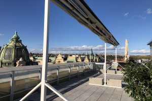 Markýzový přístřešek, 11 800 x 6 000 mm, Praha, realizace Bohemiaflex CS