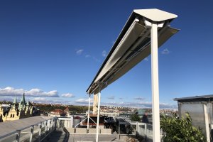 Markýzový přístřešek, 11 800 x 6 000 mm, Praha, realizace Bohemiaflex CS