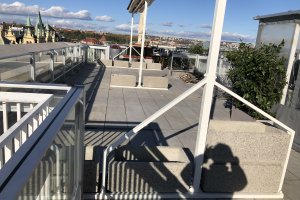 Markýzový přístřešek, 11 800 x 6 000 mm, Praha, realizace Bohemiaflex CS