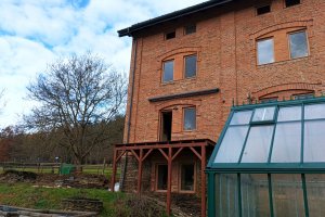 Kazetová markýza Aresbox, RAL 7016 antracit, 4800 x 2500 mm, realizace Bohemiaflex CS