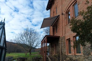 Kazetová markýza Aresbox, RAL 7016 antracit, 4800 x 2500 mm, realizace Bohemiaflex CS