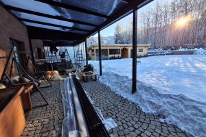 Terasová markýza Latin 40, RAL 9005 černá, realizace Bohemiaflex CS