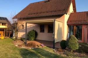 Pergola Cubolino a Sandra EXT, RAL 7016 antracit jemná struktura, Cubolino rozměr 4000 x 2550 mm, realizace Bohemiaflex CS