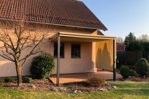 Pergola Cubolino a Sandra EXT, RAL 7016 antracit jemná struktura, Cubolino rozměr 4000 x 2550 mm, realizace Bohemiaflex CS