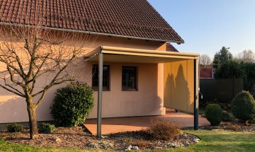 Pergola Cubolino a Sandra EXT, RAL 7016 antracit jemná struktura, Cubolino rozměr 4000 x 2550 mm, realizace Bohemiaflex CS