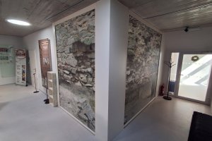 Svislá markýza Screen Zip 95, RAL 9010 bílá, muzeum Müllerův dům, Opava, realizace Bohemiaflex CS