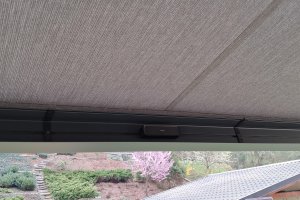 Kazetová markýza Alandbox s led páskem, RAL 7016 antracit, rozměr 4 000 x 3 000 mm, realizace Bohemiaflex CS