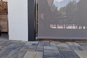 Markýza Sandra EXT, RAL 7016 antracit, rozměr 3 845 x 2 470 mm, realizace Bohemiaflex CS