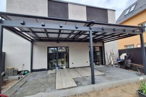 Climavelum Zip, markýza pro zimní zahradu, RAL 7016 antracit, realizace Bohemiaflex CS