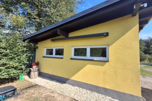 Kazetová markýza Aresbox RAL 7016 antracit jemná struktura, rozměr 3 500 x 3 000 mm, realizace Bohemiaflex CS