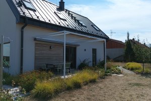 Pergola Latin 80, RAL 9010 bílá, rozměr 5 060 x 3 170 mm, realizace Bohemiaflex CS