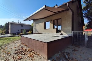 Kazetová markýza Arkobox, 5000 x 4000 mm, RAL 8014 hnědá jemná struktura, realizace Bohemiaflex CS